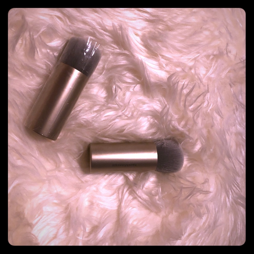 bareMinerals Seamless Buffing Brush
